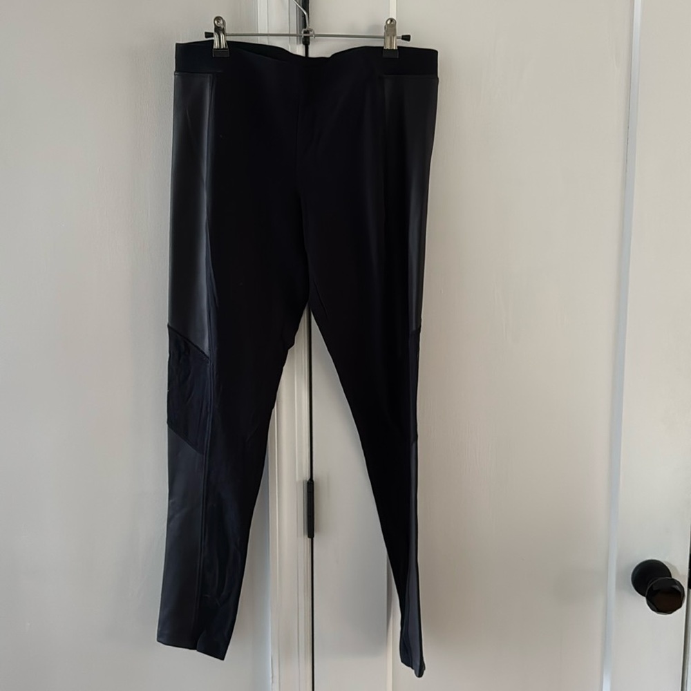 Express legging with faux leather accents L